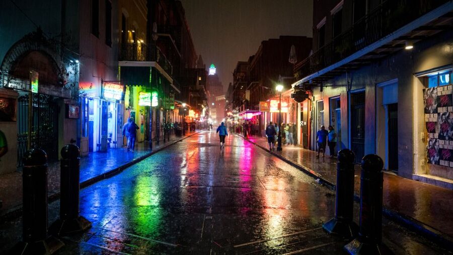 Self Guided Audio Ghost Tour in New Orleans in 6 Languages - Accessibility and practical limits