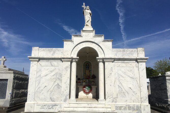 St. Louis Cemetery No. 3 Walking Tour by Save Our Cemeteries - What you learn about New Orleans burial practices