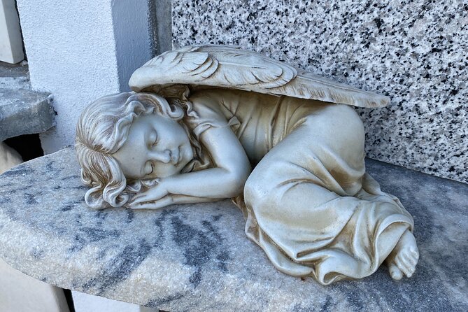 St. Roch Cemetery Walking Tour by Save Our Cemeteries - The guides make the difference