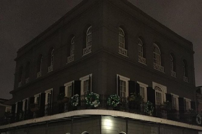 The Bad Broads Tour of New Orleans - Marie Laveau’s House of Voodoo