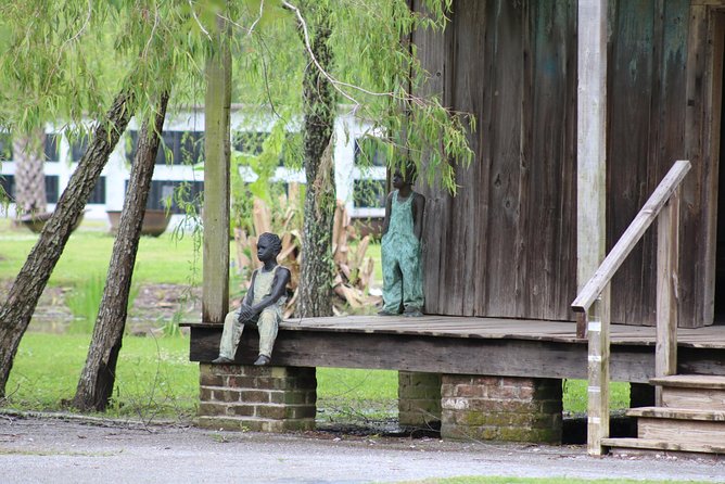 Whitney Plantation Tour from New Orleans with Pickup - Arriving at the Haydel plantation