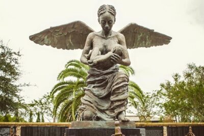 Whitney Plantation Tour with Narrated Bus Ride from New Orleans